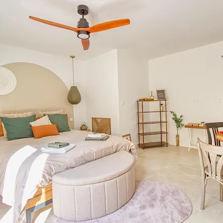 Bed & Breakfast L Oree Du Bois, Le *