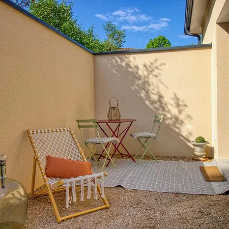 L Oree Du Bois, Le Saussenac