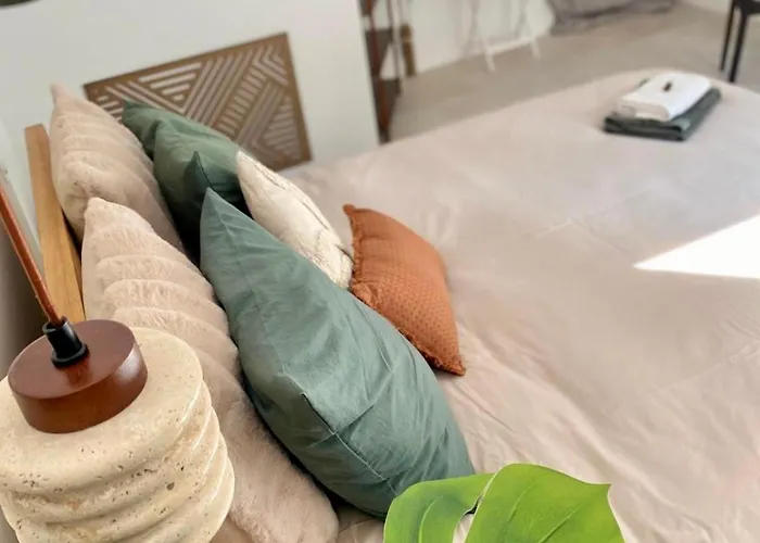 L Orée Du Bois, Le Couette-café